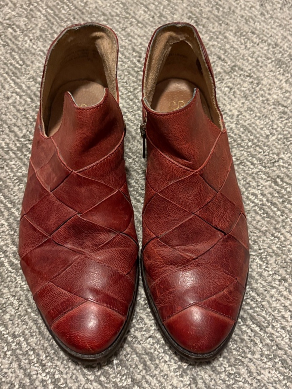 Seychelles Women's Woven Leather Chukka Boots in Burgundy